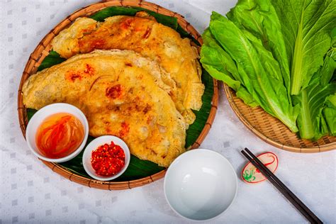  Bánh Xèo Wuhu: Một Món Ăn Ngon Lôi Cuốn Với Vỏ Bên Ngoài Giòn Rụm Và Nhân Bên Trong Ẩn chứa Từng Miếng Thịt Thơm Ngọt!